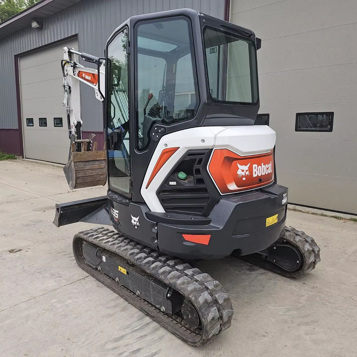 High Quality Cat E35i Mini Excavator Good Condition 4 Ton Operating Weight Earth-Moving Machinery with Engine Gear Pump - Image 6