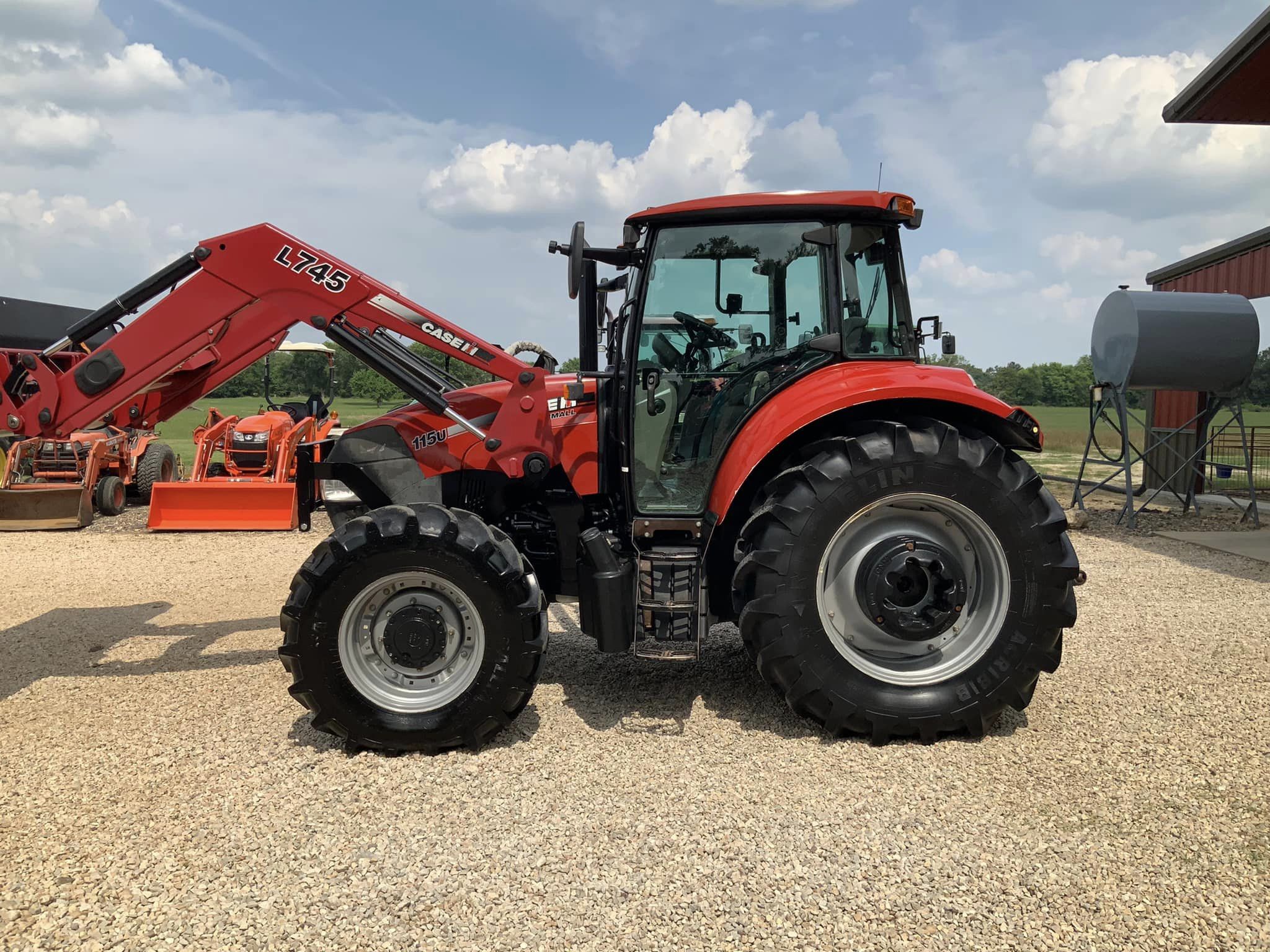 Best Supplier of Premium Quality Original Case I.H Farmall 115U Agricultural Tractor - Image 2