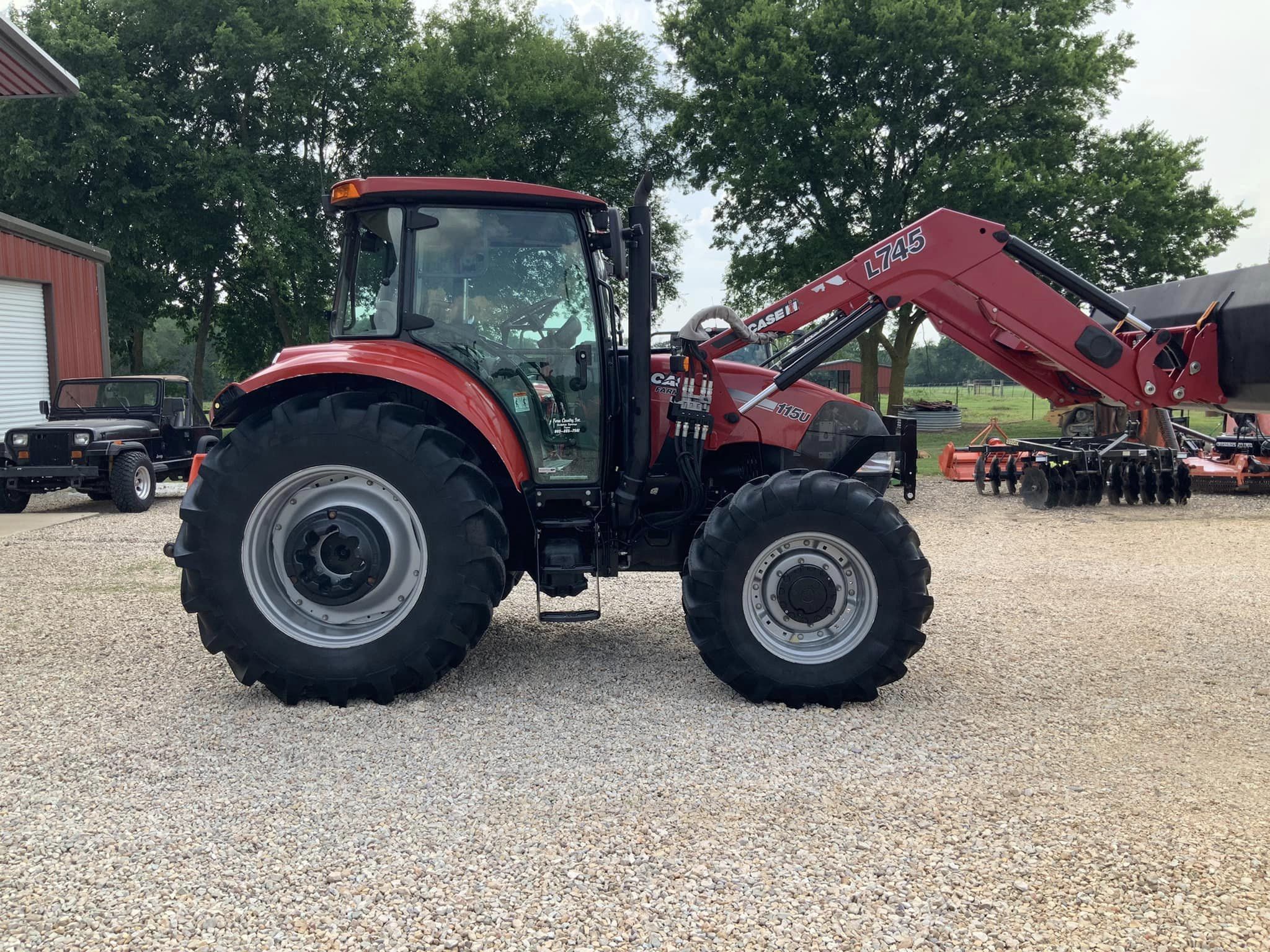Best Supplier of Premium Quality Original Case I.H Farmall 115U Agricultural Tractor - Image 5