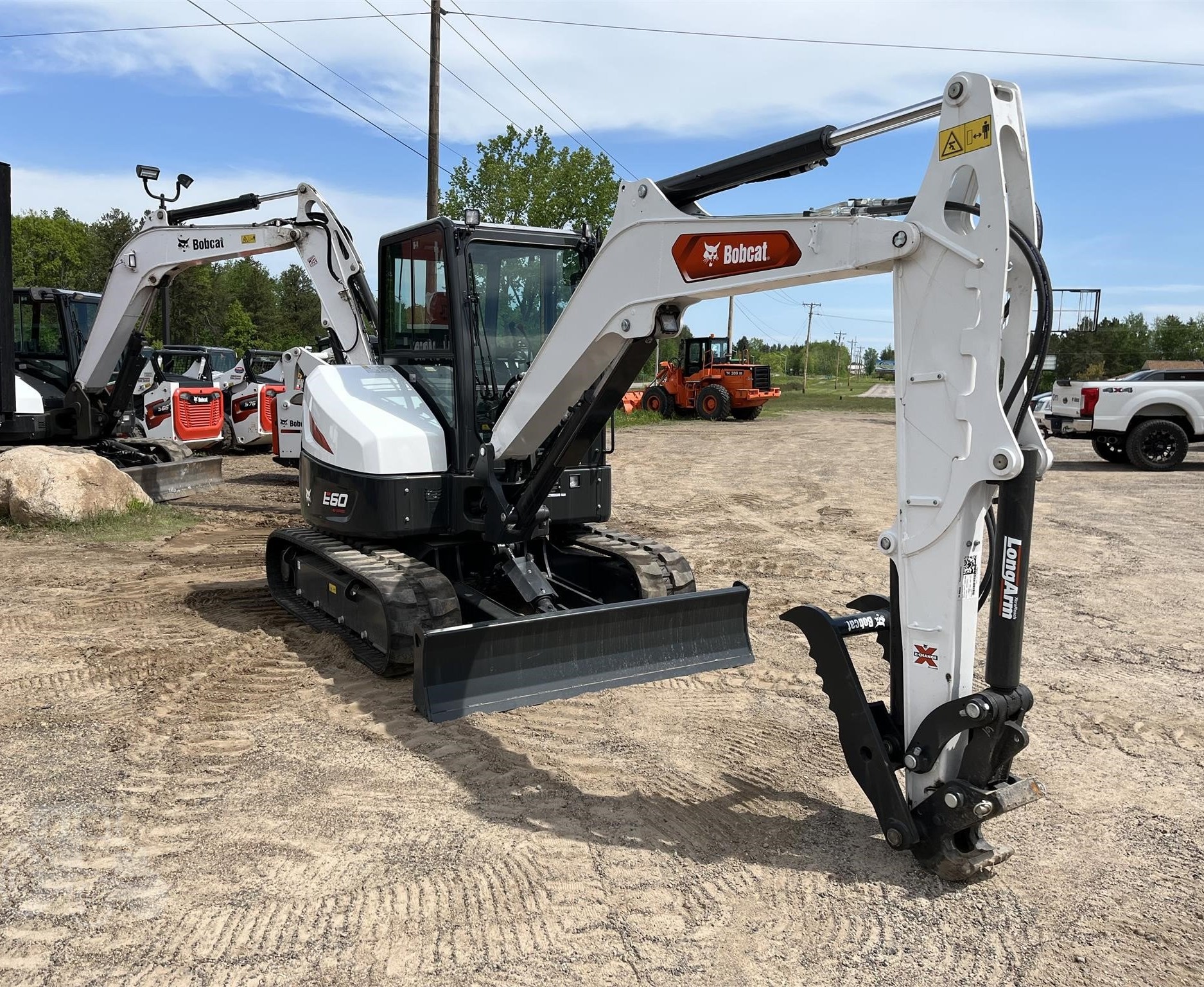 Original Used Condition for E60 Excavator 1 Ton with Hitachi Hydraulic Cylinders for Pump & Bearing 2023 Model - Image 6
